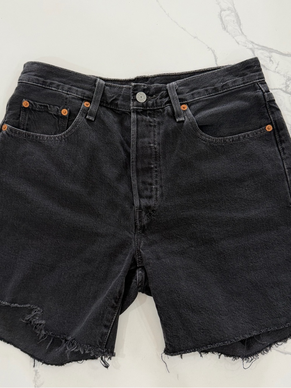 Levi's 501 Mid-Thigh High Rise Denim Shorts Black Raw Hem Sz 28 6" Inseam